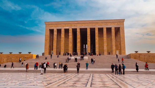 Discover a local perspective of Türkiye’s tourism capital